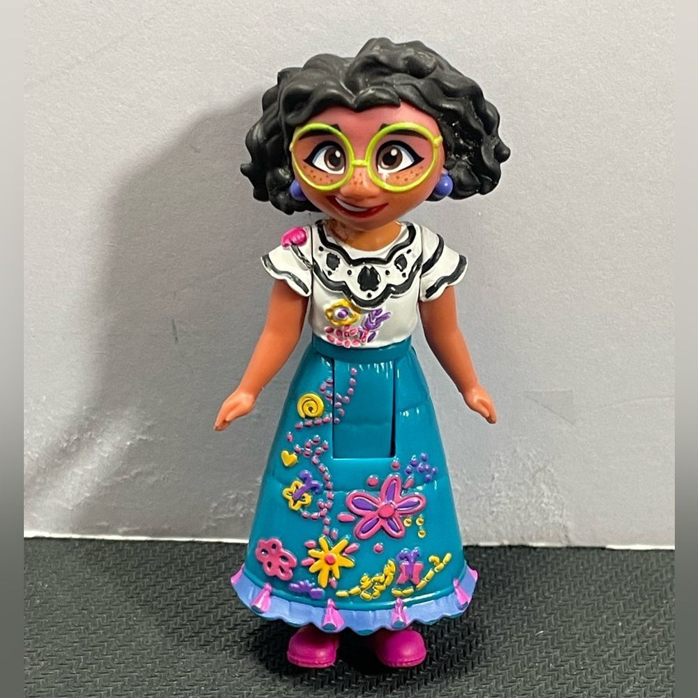 Disney Encanto Movie 3" Figure Mirabel Madrigal Doll